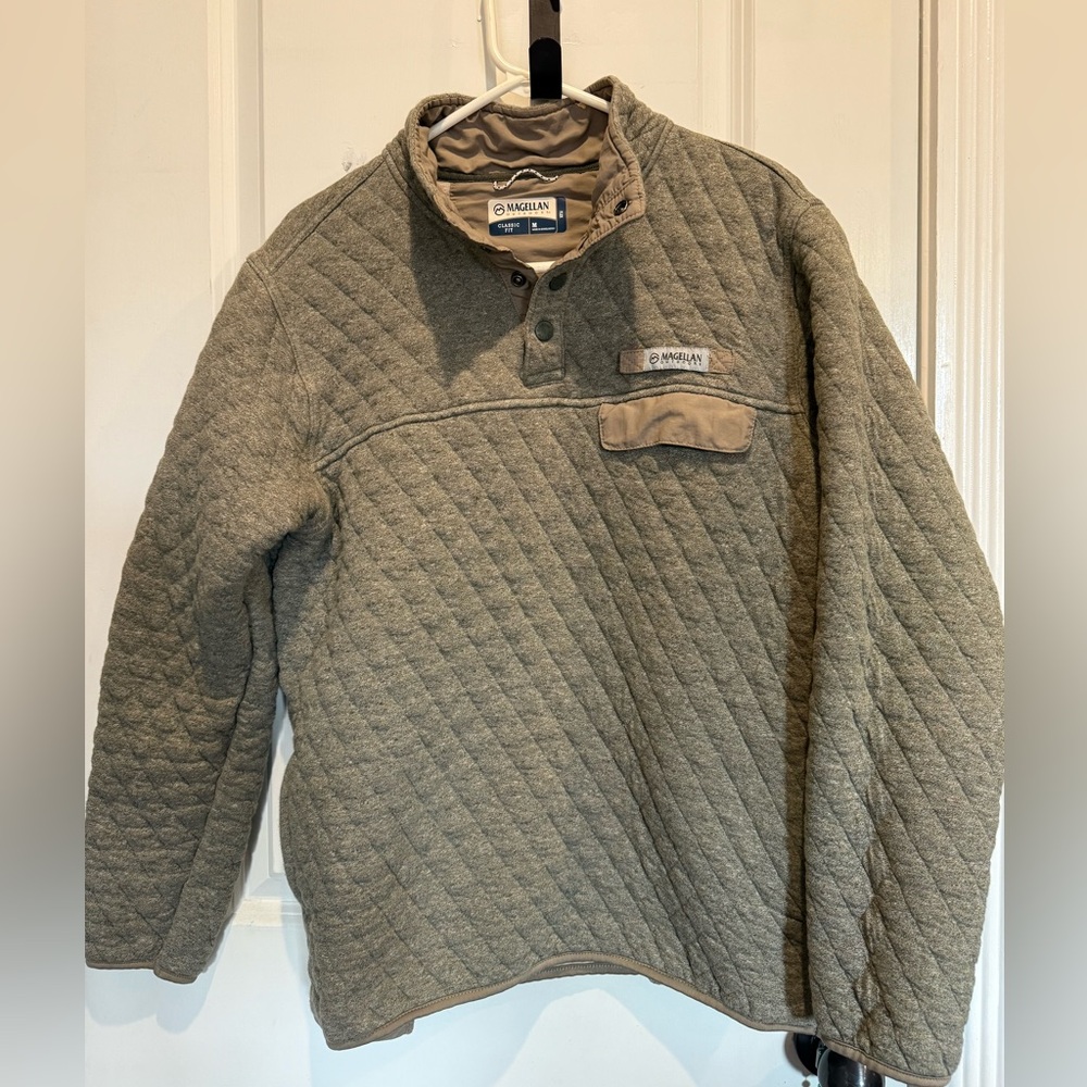 Magellan Outdoors Quilted Pullover Medium Classic Fit Olive Green Snap Front
